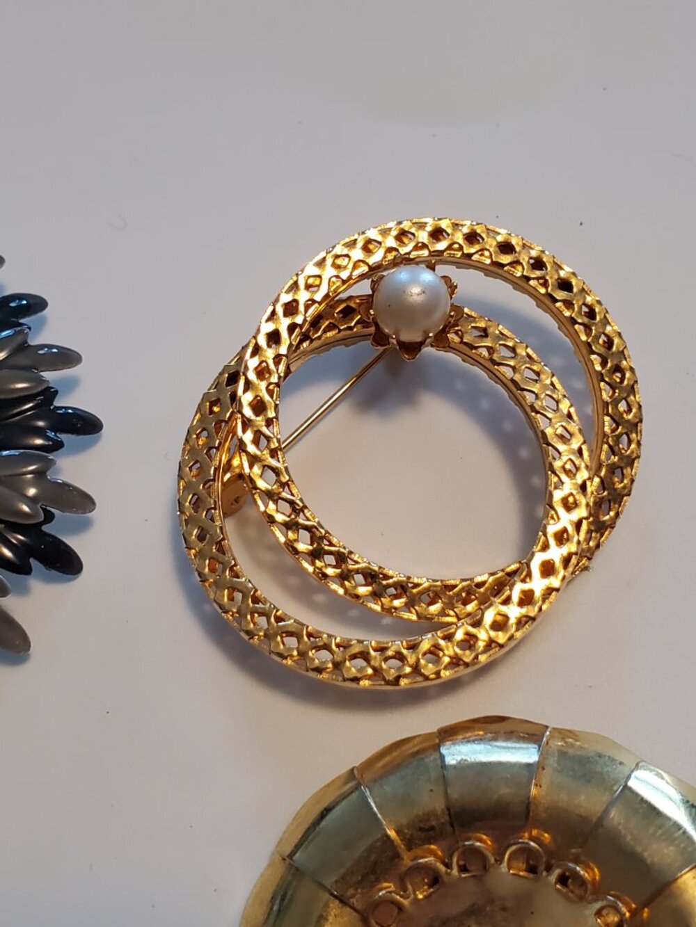 15 Brooches, items # A 2006 2020, wt. 252 grams. - Picture 10 of 14
